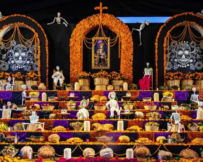 8 destinos para vivir la celebración del Día de Muertos en México  COPY