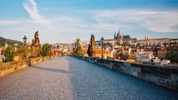 Encuentra vuelos baratos de Montgomery a Praga