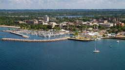 Encuentra vuelos baratos de Florida a Traverse City