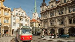 Encuentra vuelos baratos de Pensacola a Praga