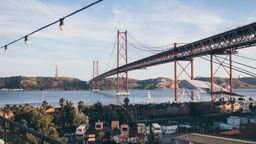 Encuentra vuelos baratos de Chicago a Lisboa