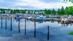 Encuentra vuelos baratos de Traverse City a Finlandia