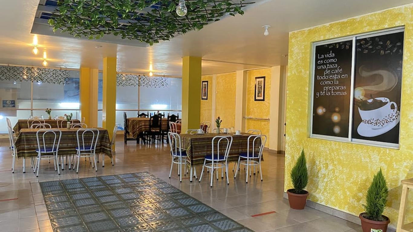 Hostal Y Complejo Recreacional La Playita De Monse