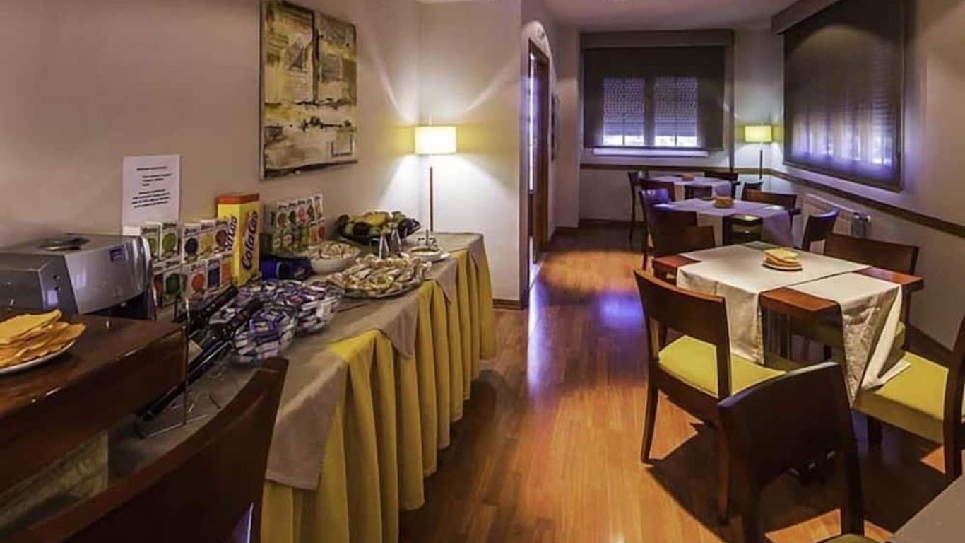 Hotel Midama