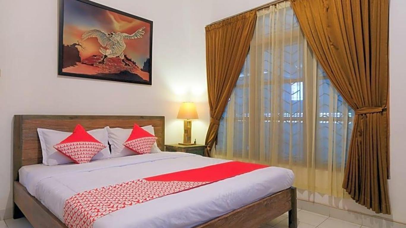 RedDoorz @ Griya Cemara Homestay Yogyakarta