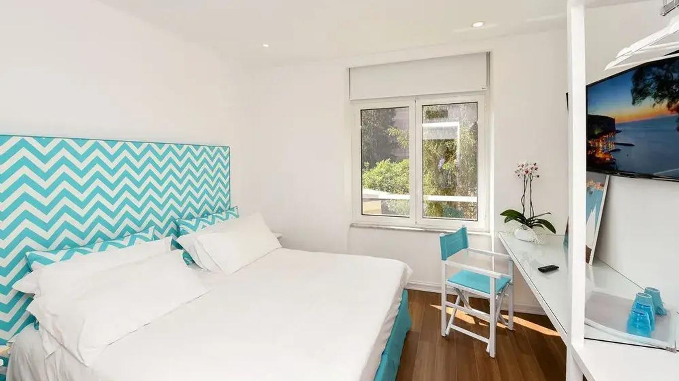 Casa Pantone
