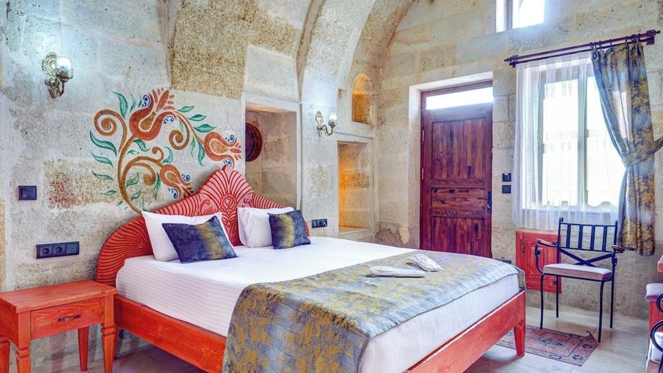 Luna Cave Hotel