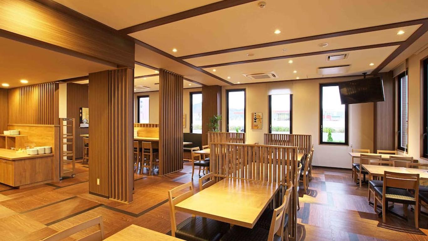 Hotel Route-Inn Sabae -Kokudou 8 Gou-