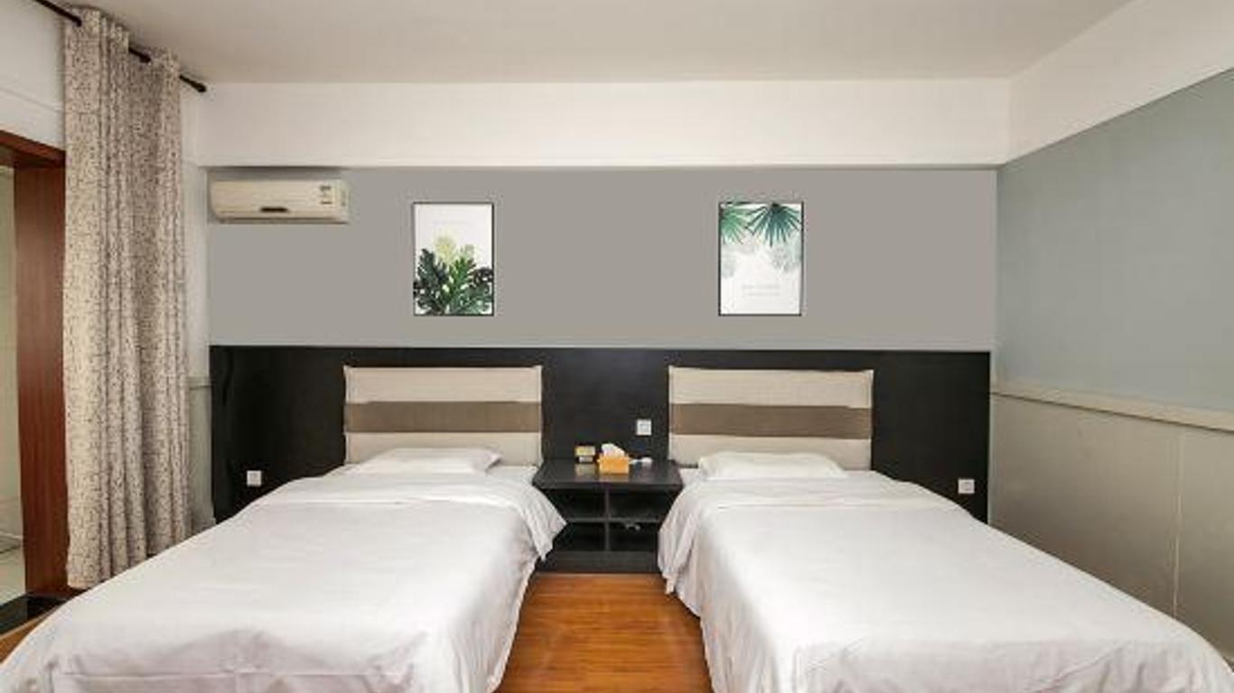 Rest Inn (Wanda Plaza Hotel)