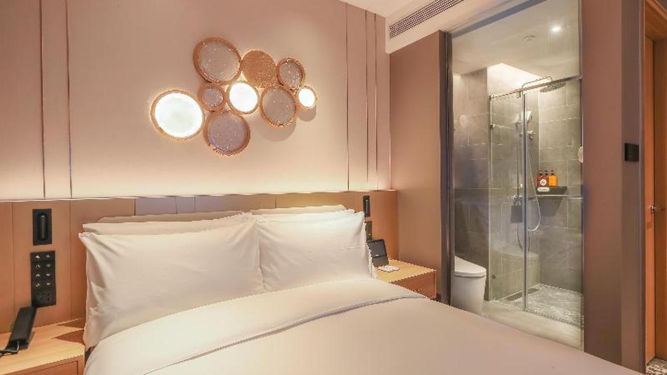 Orange Hotel (Tianjin Wudadao)