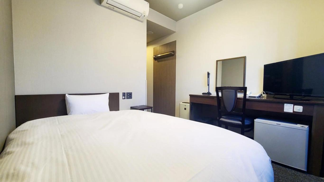Hotel Route-Inn Court Kofu Isawa