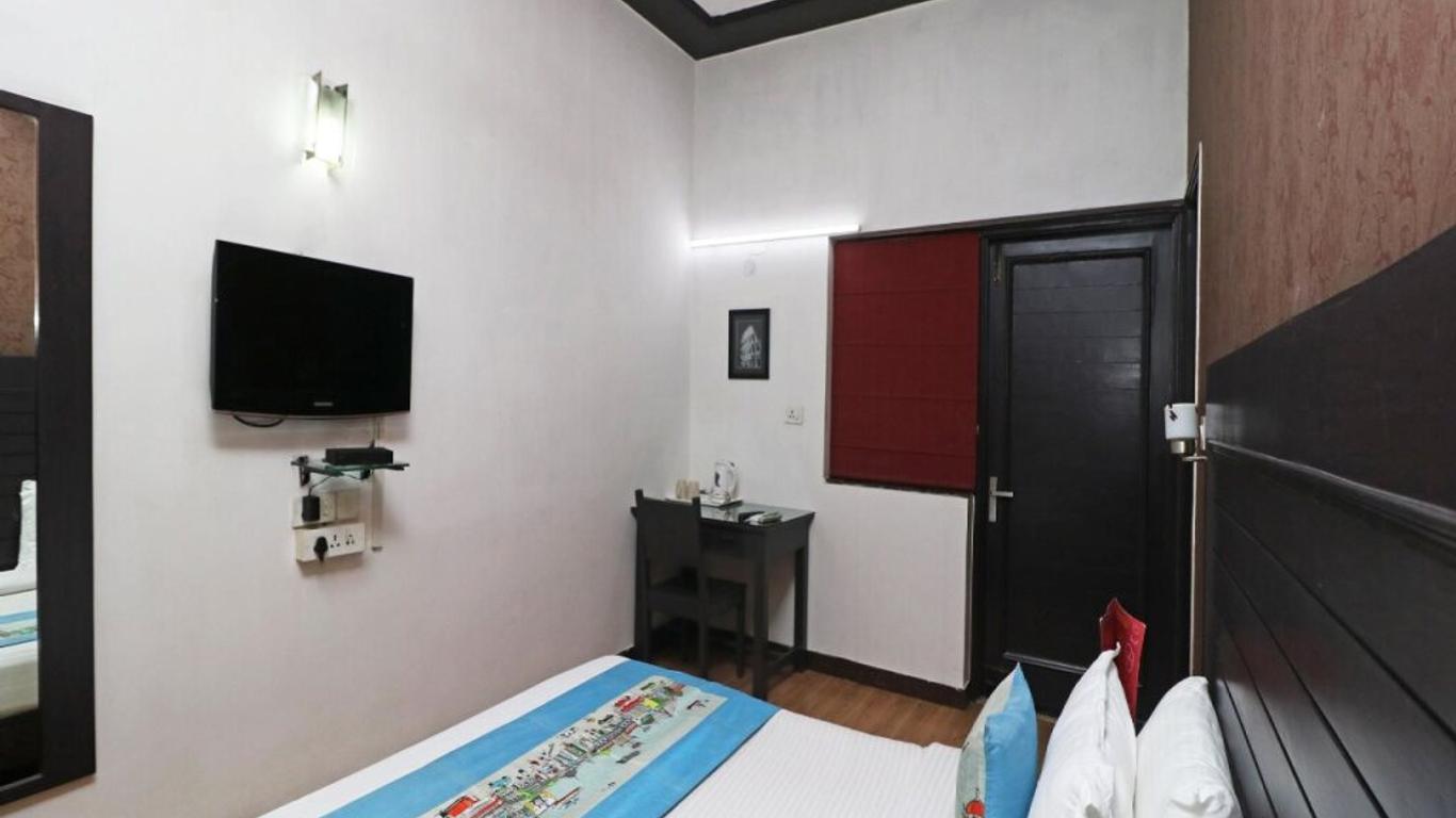 Oyo 2227 Hotel Chalet