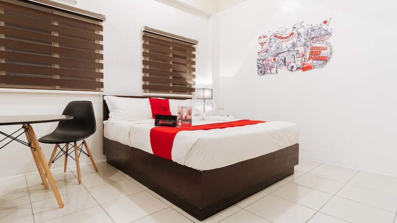 RedDoorz Plus Near Ust Manila
