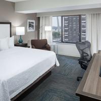 Hampton Inn Gateway Arch Downtown