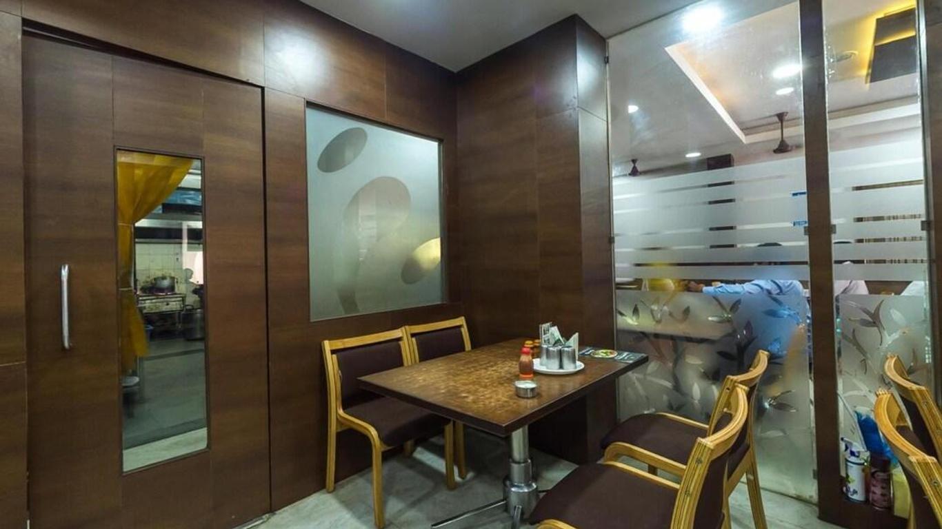 Hotel Udayam Towers