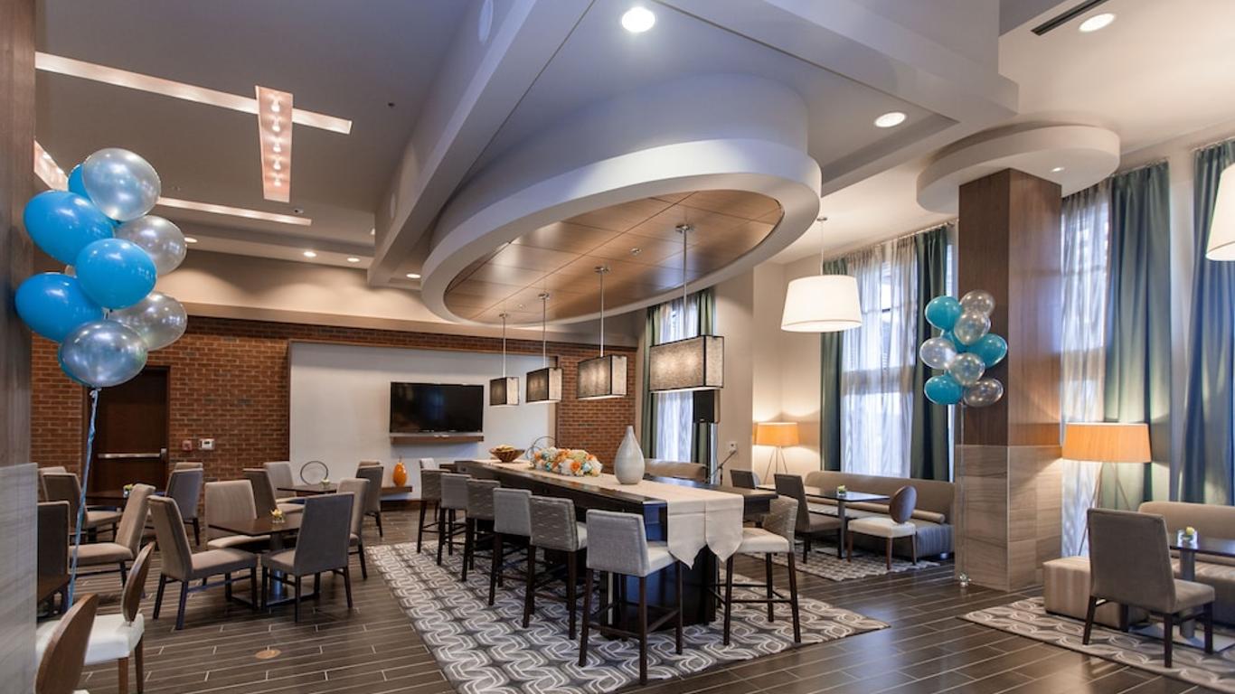 Hampton Inn & Suites Chapel Hill-Carrboro/Downtown