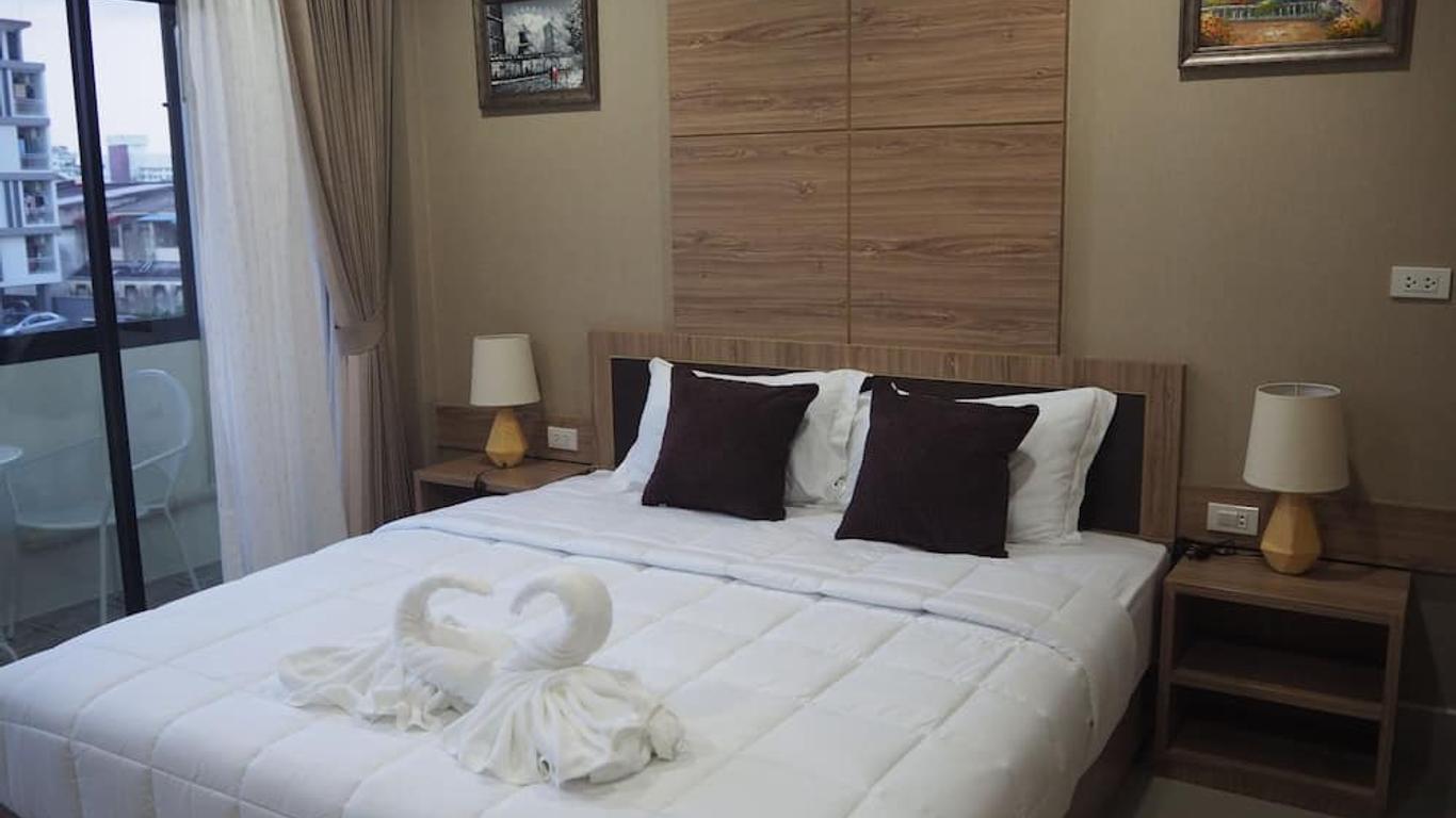 Little Bear Guesthouse and Restaurant