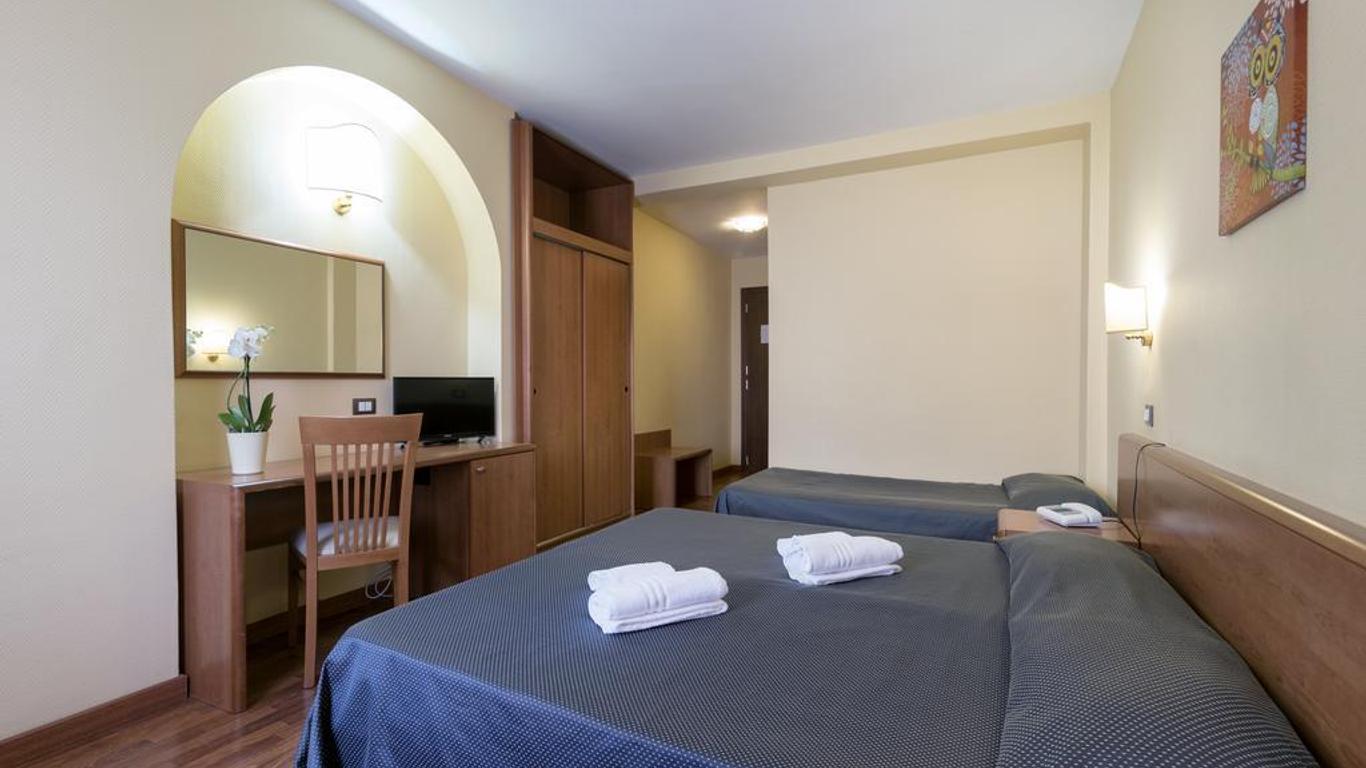 Hotel Akrabello