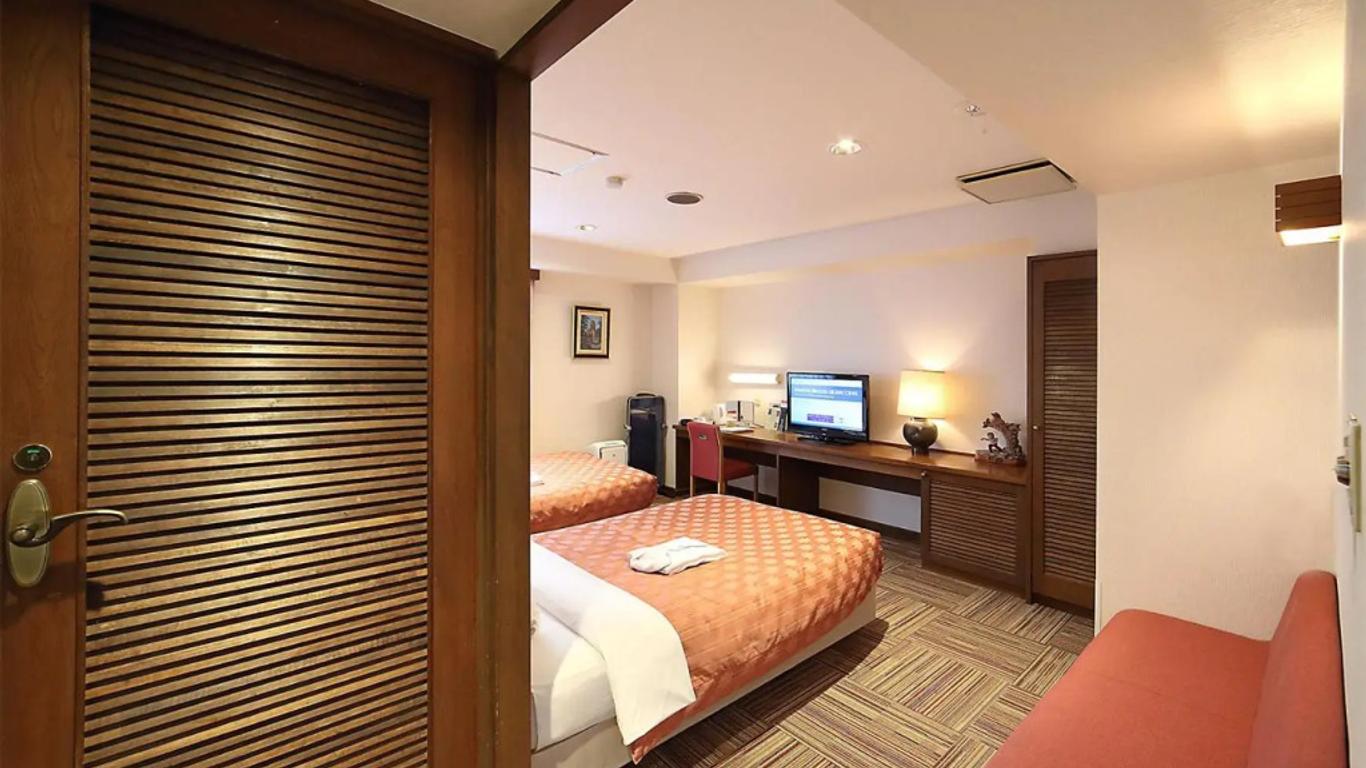 Kumegawa Wing Hotel