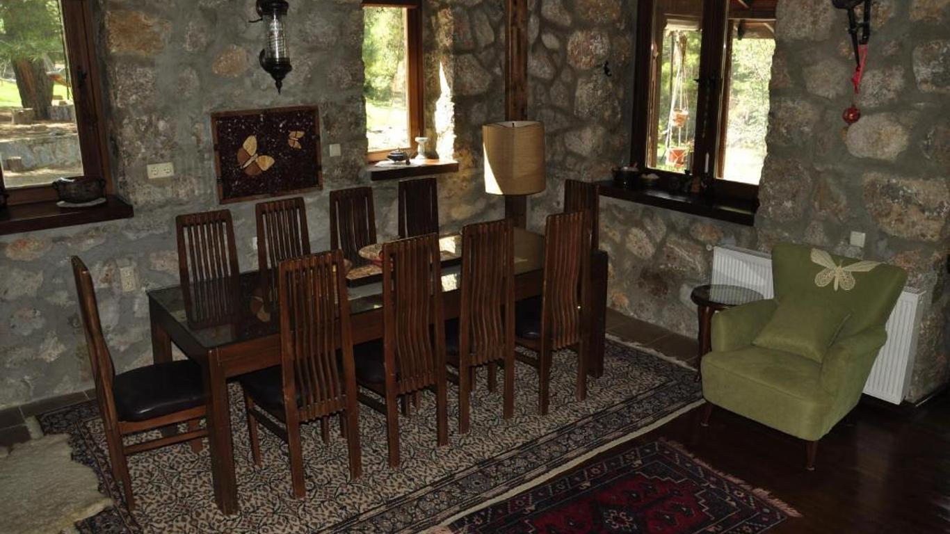 Dikencik Cottages