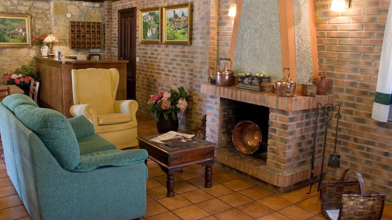 Hotel Rural Entremontes