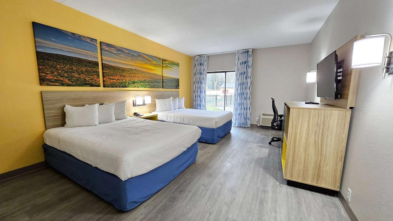 Days Inn by Wyndham Berlin Meriden