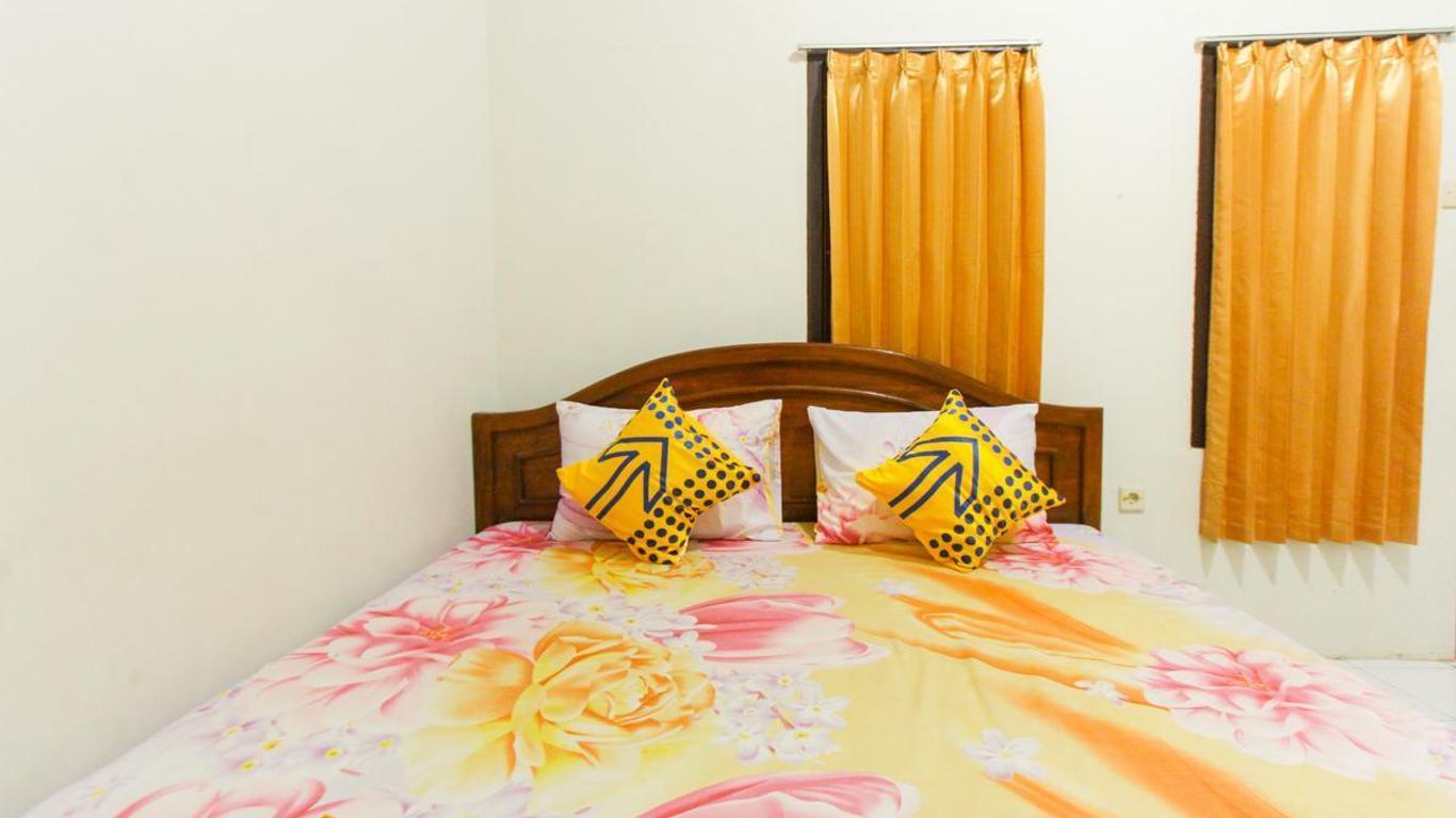Spot On 1842 Cevilla Bnb Residence Syariah