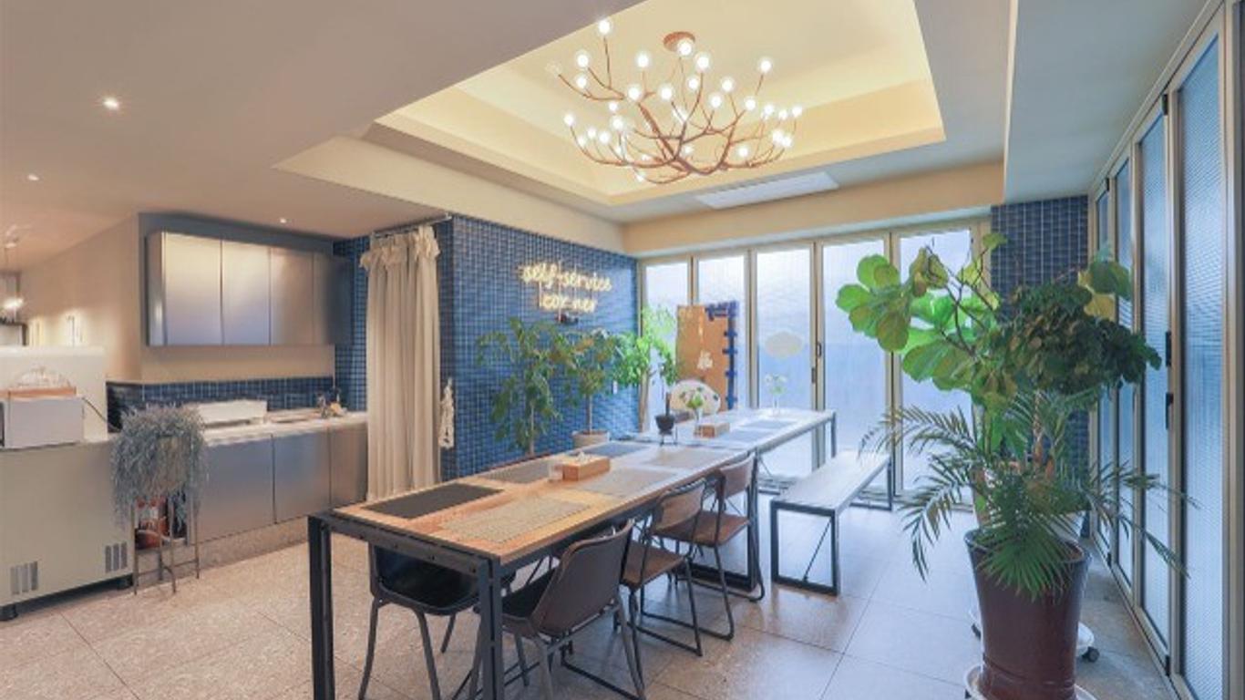 Songjeong Lesign Hotel