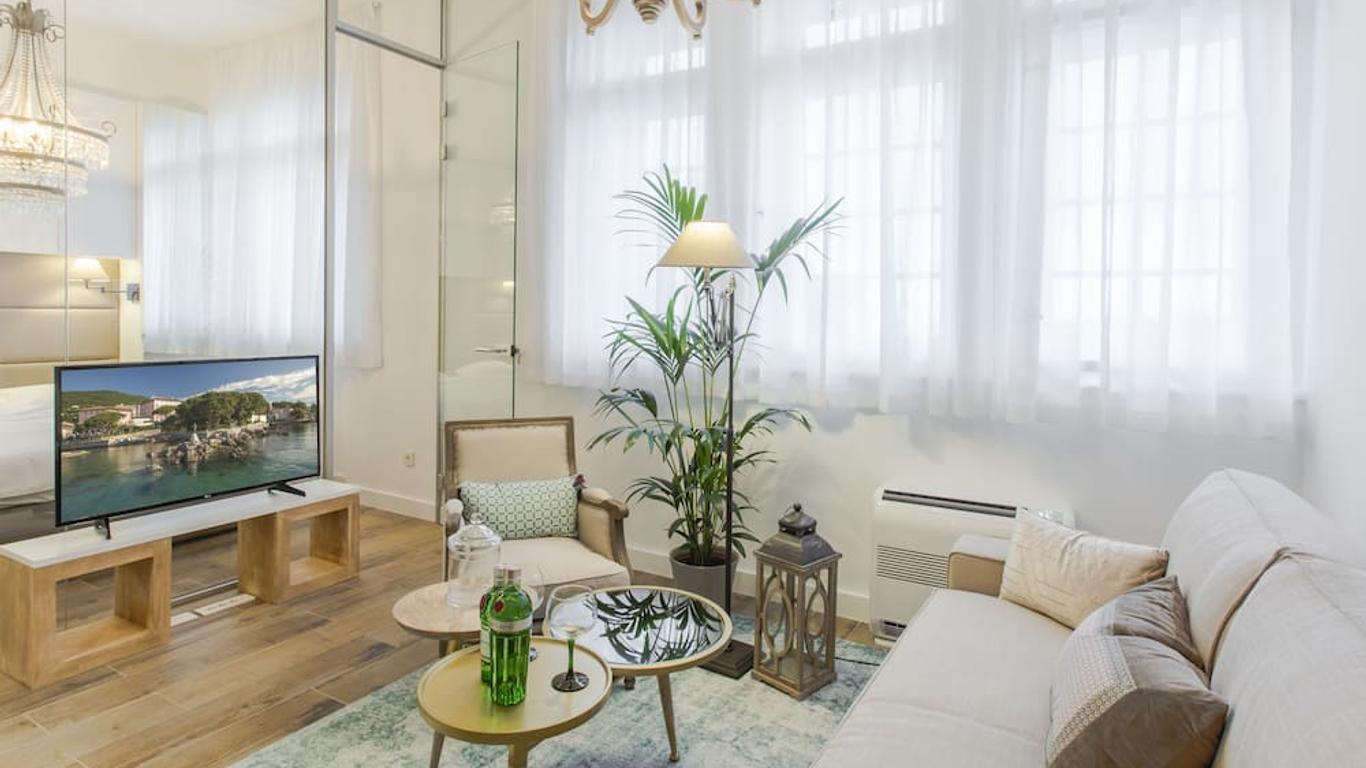 Ah Design Apartments