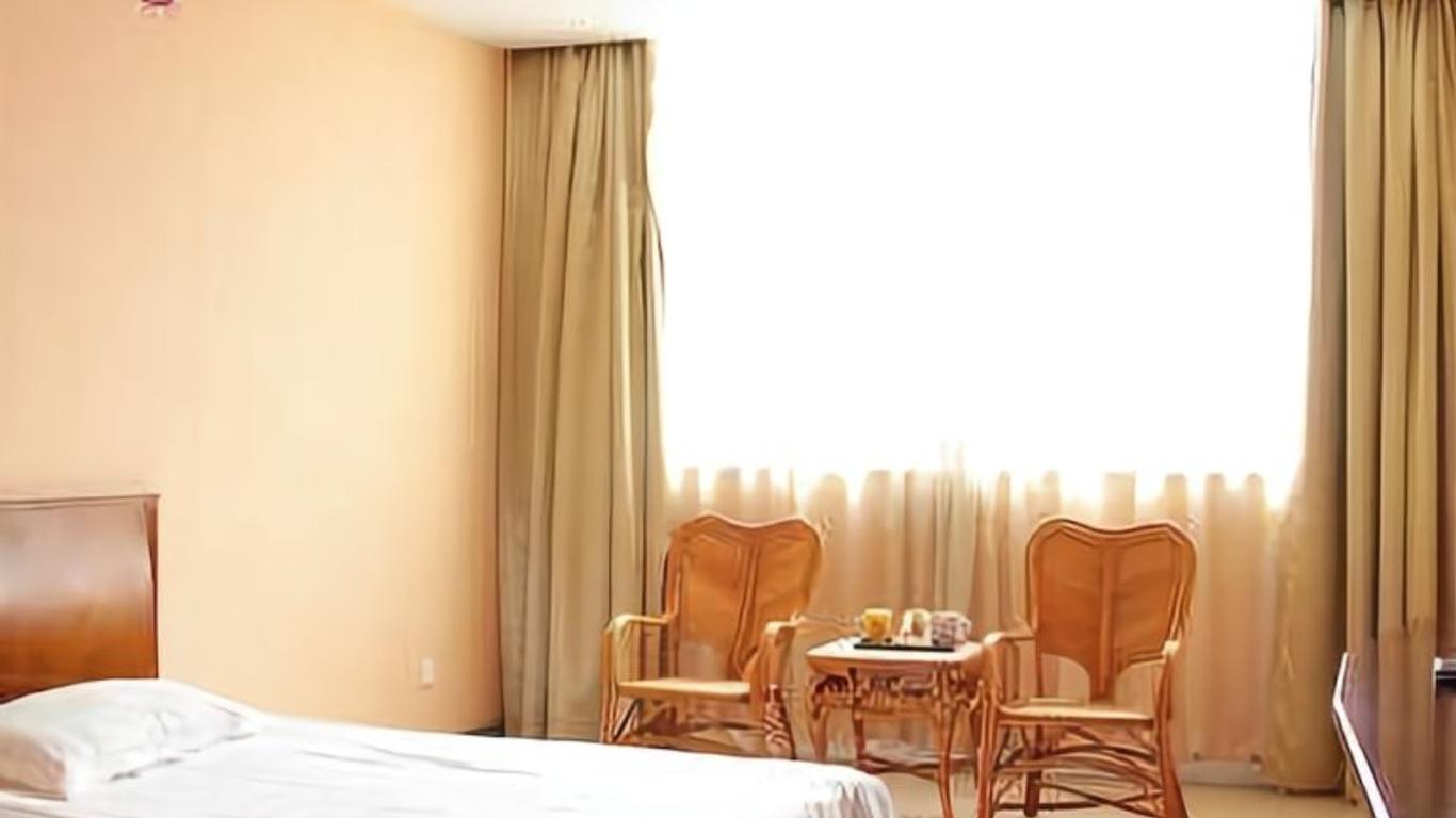 Hua Feng Hotel