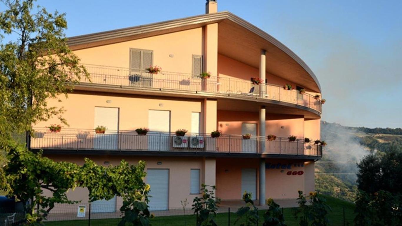 Hotel 660