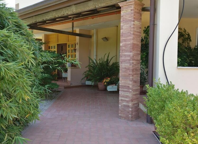 Vista del exterior Foto