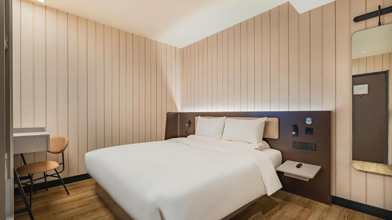 Hanting Hotel Beijing Shijingshan Wanda Lugu Street