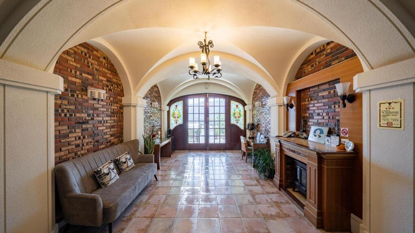 Egmont Mountain House