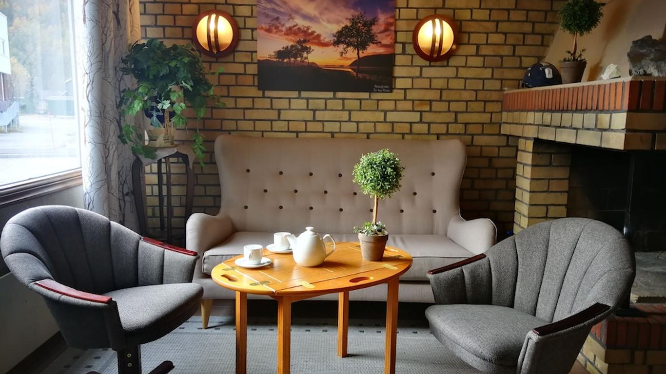 Reisafjord Hotel