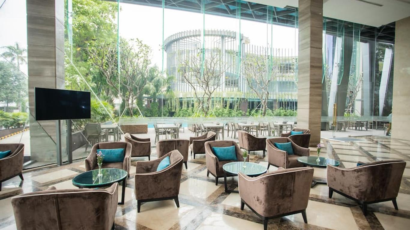 The Mira Central Park Hotel