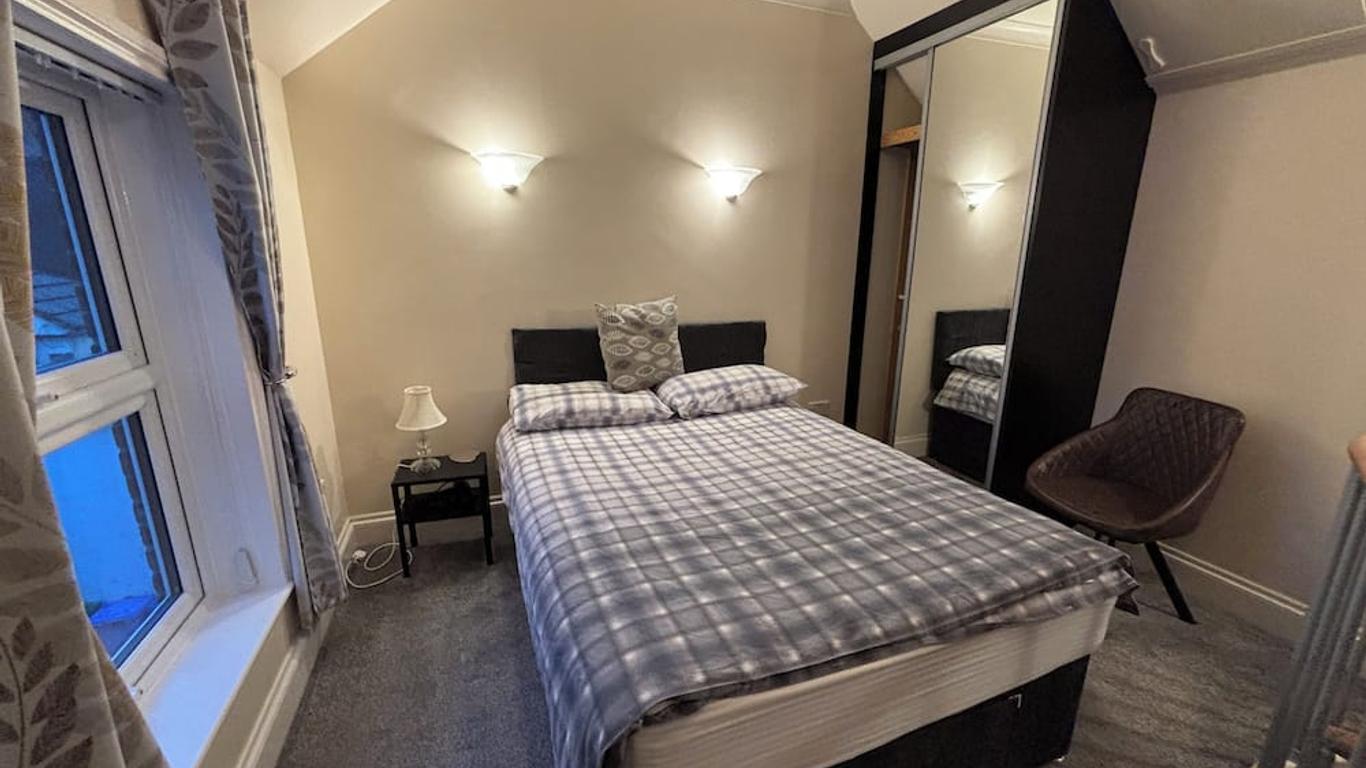The Lansbury - Whitby