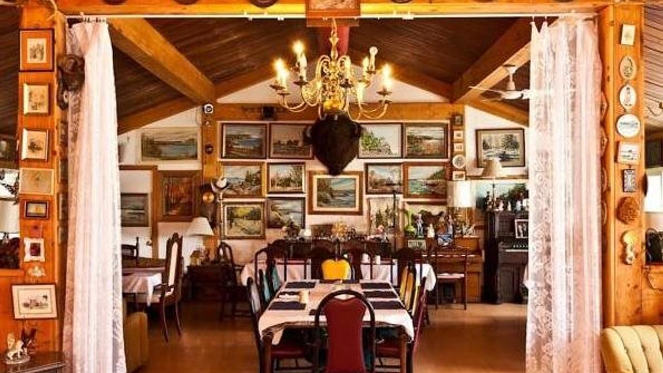 Top Notch Restaurant & Motel