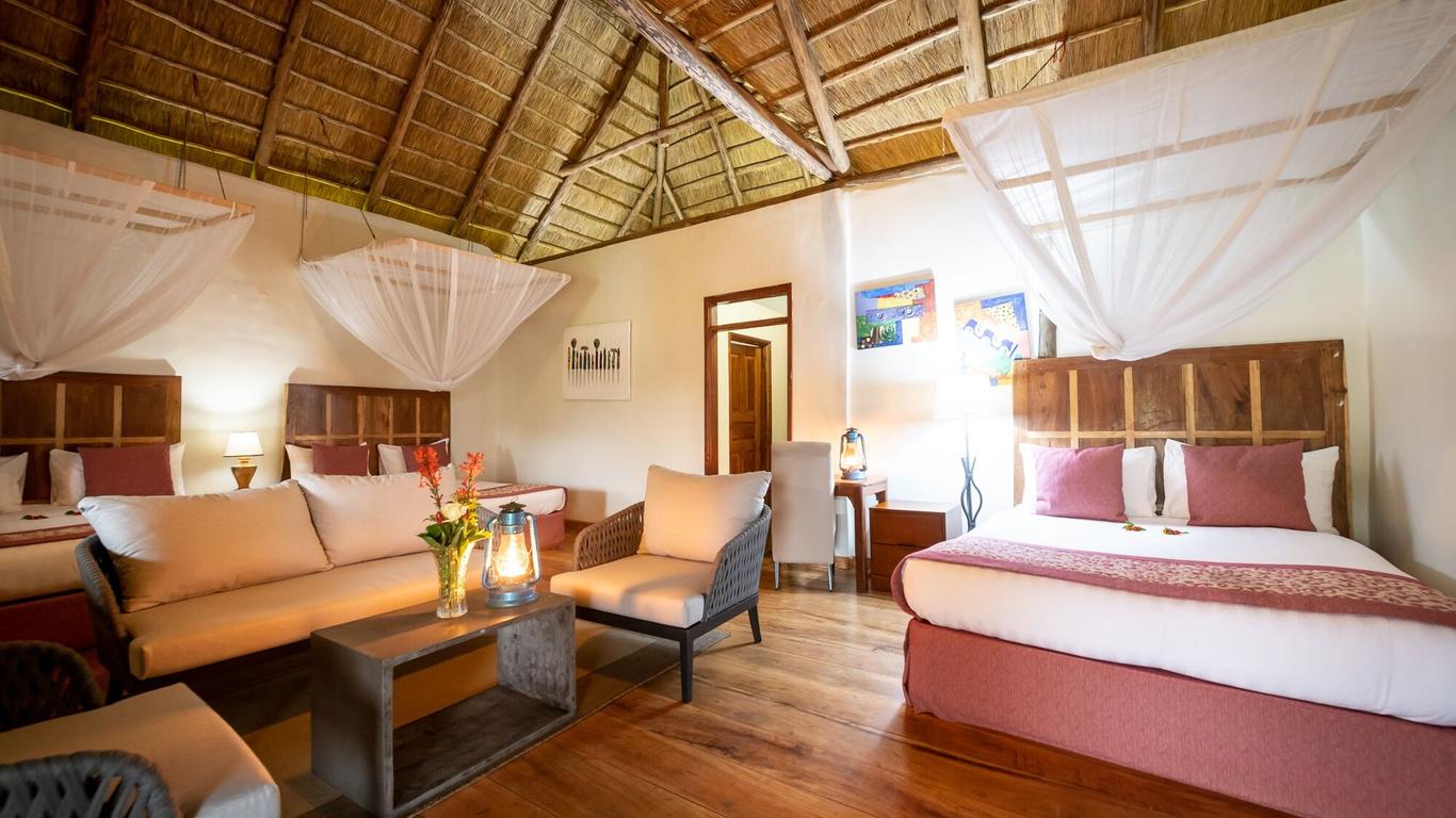 Crater Safari Lodge