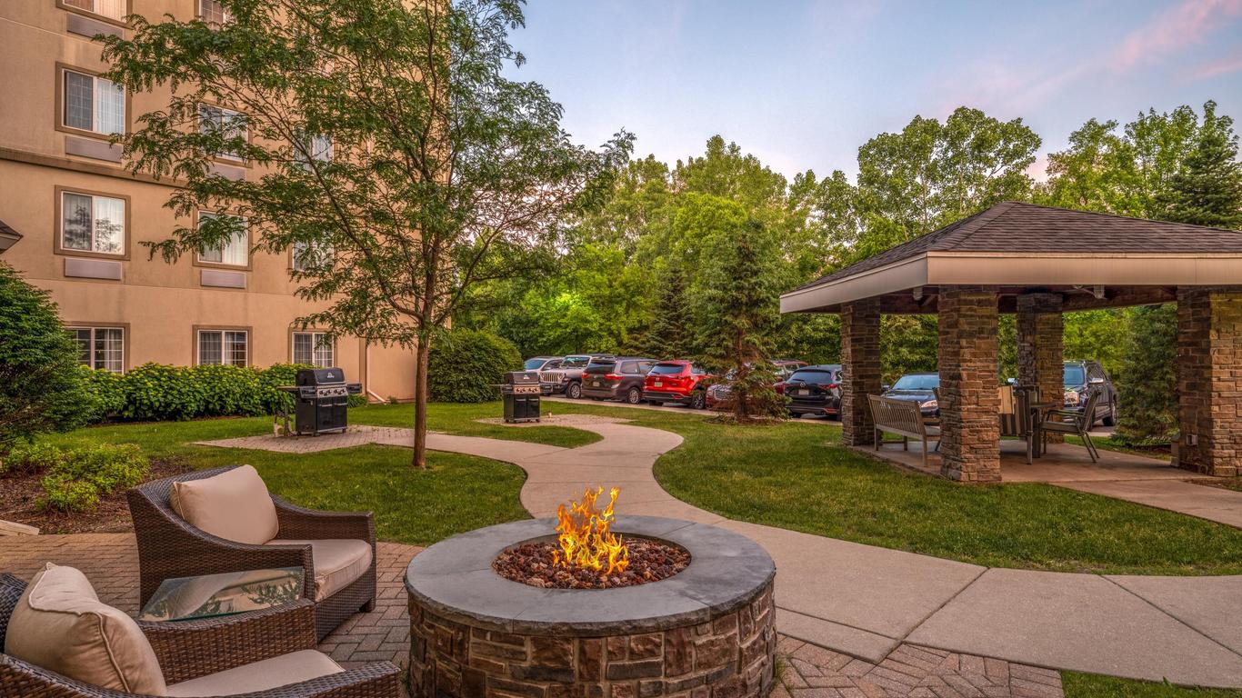 Staybridge Suites Milwaukee Airport South, An IHG Hotel