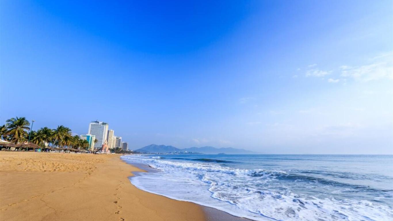 Queen Hotel Nha Trang