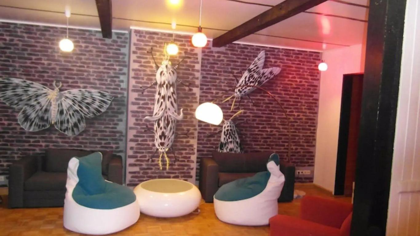 Homeplanet Hostel