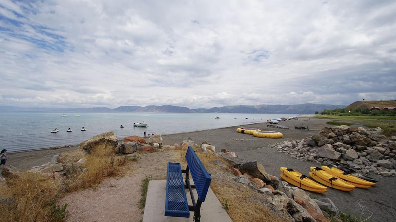 Multi Resorts At Bear Lake