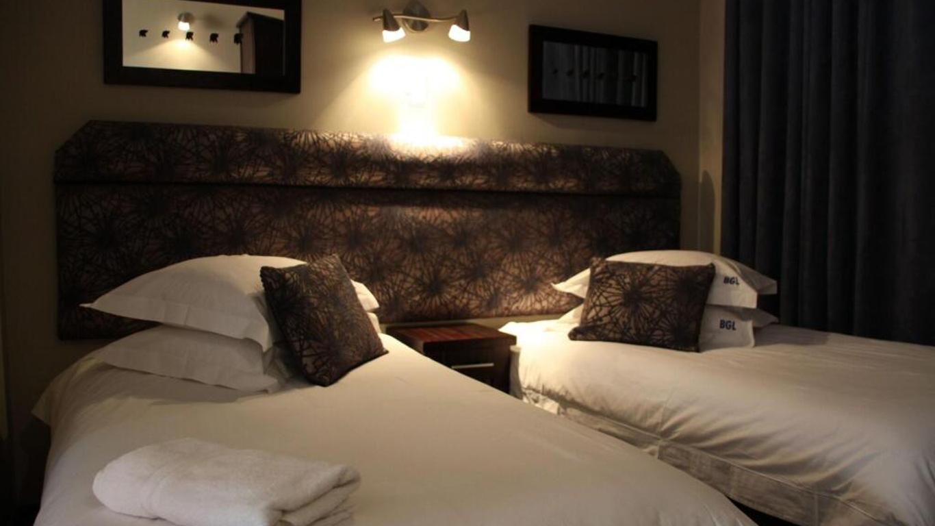 Bains Lodge