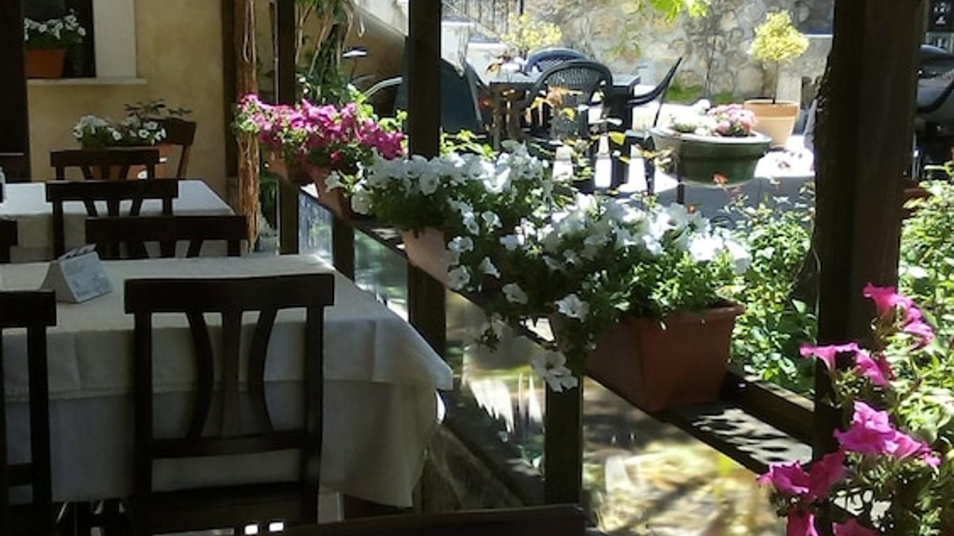 Antica Dimora Fuori Le Mura B&B