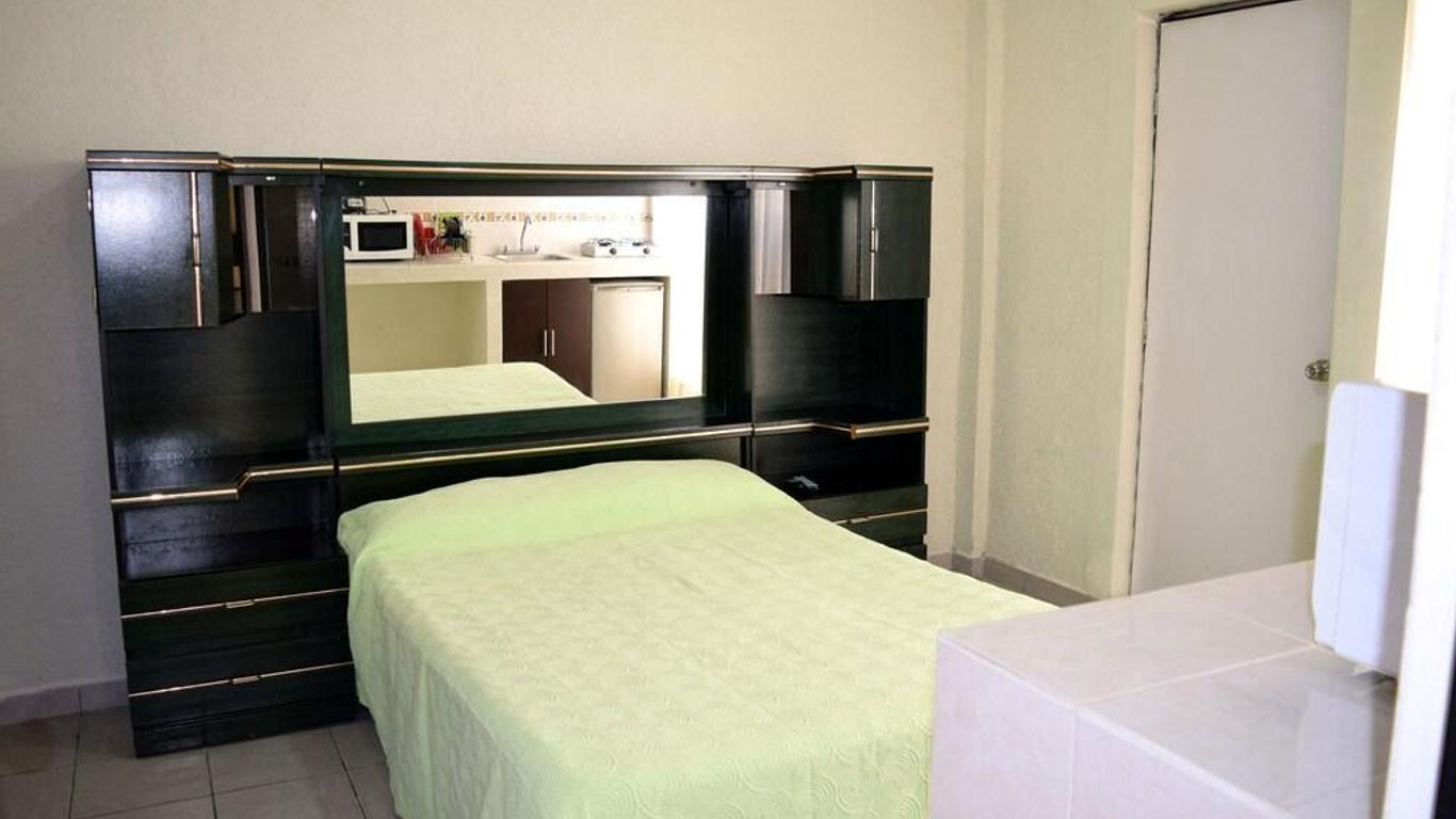 Hotel Bugambilias Poliforum