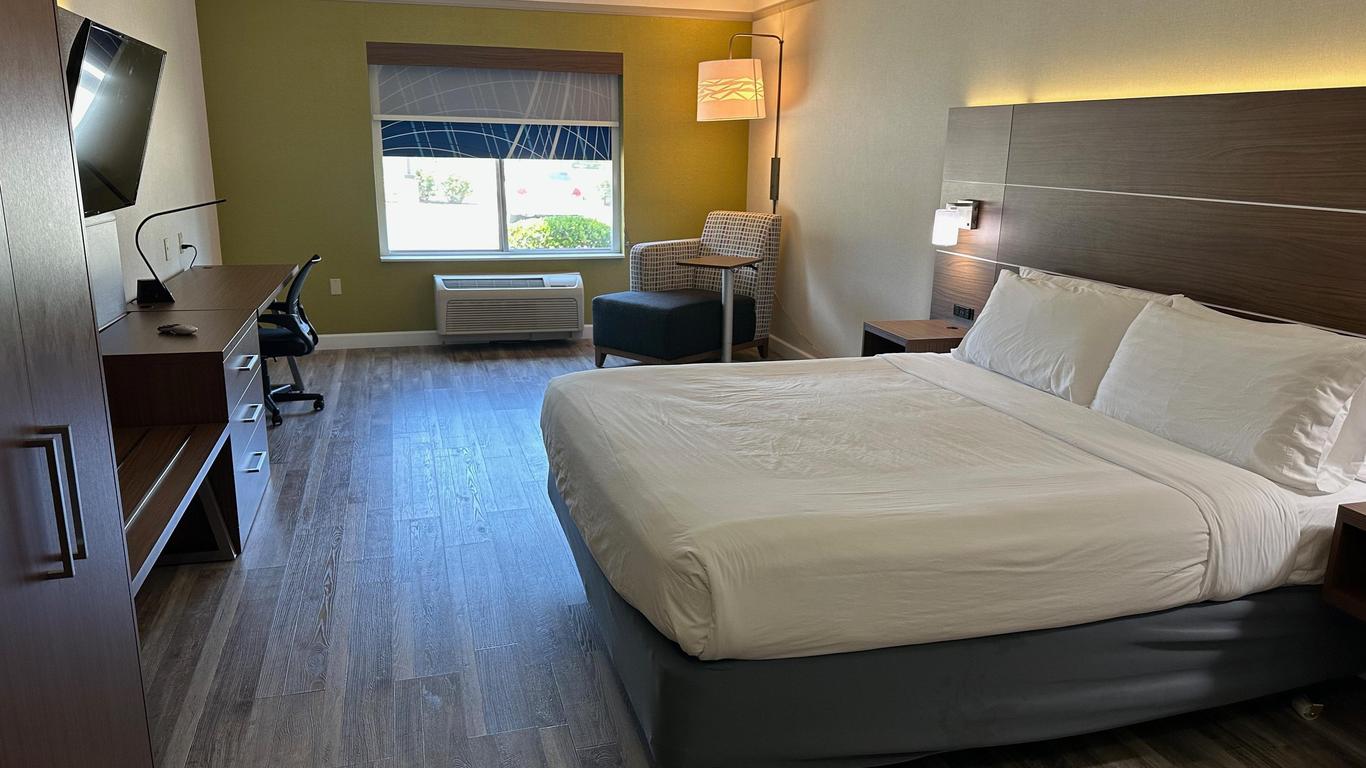Holiday Inn Express & Suites San Dimas