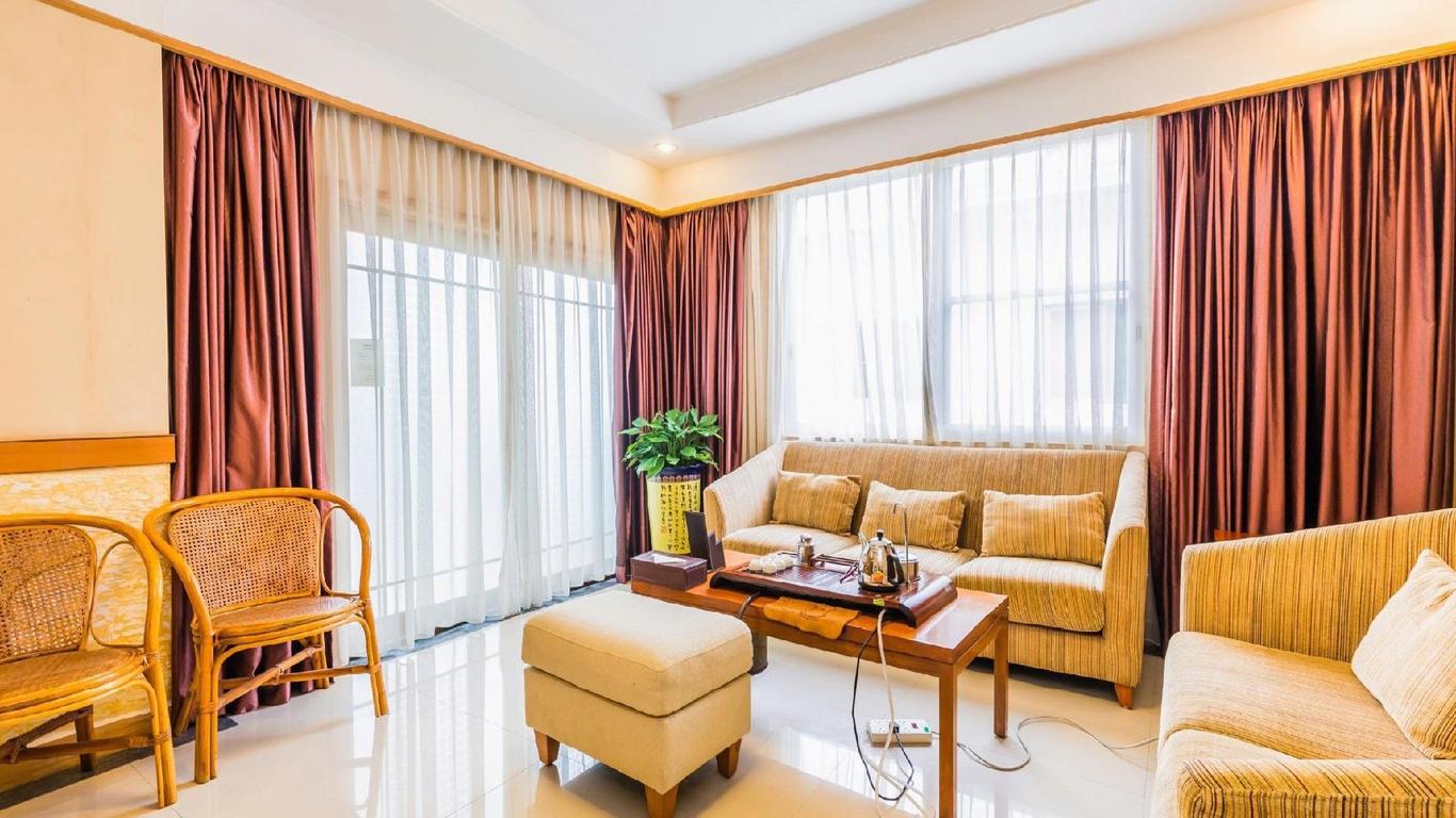 Zuiranju Holiday Hotel
