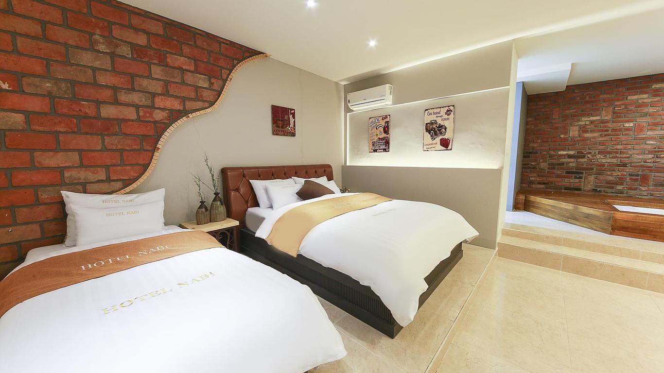 Nabi Hotel