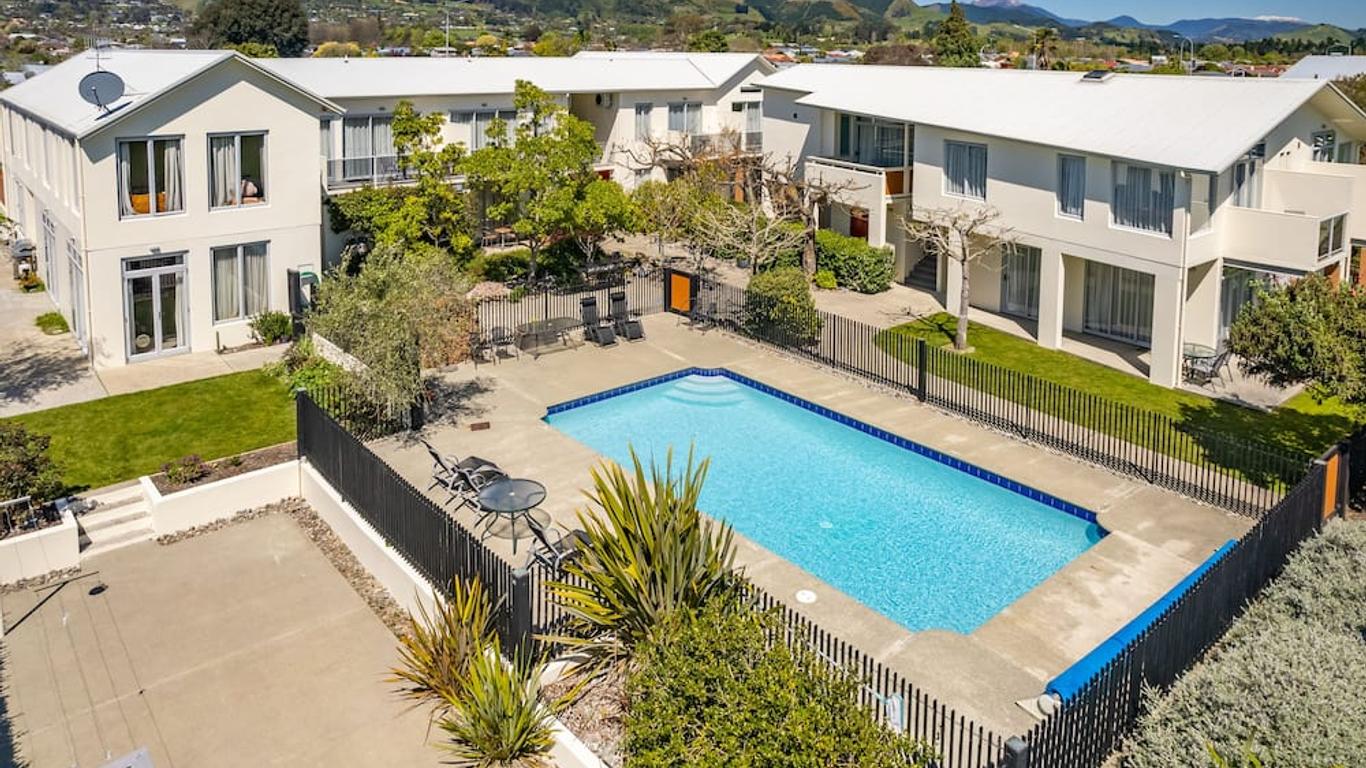 Parkside Motel